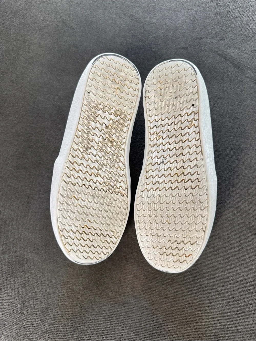Girls art class Black Slip-On Sneakers Multicolor Gem and Star Accents Size 2